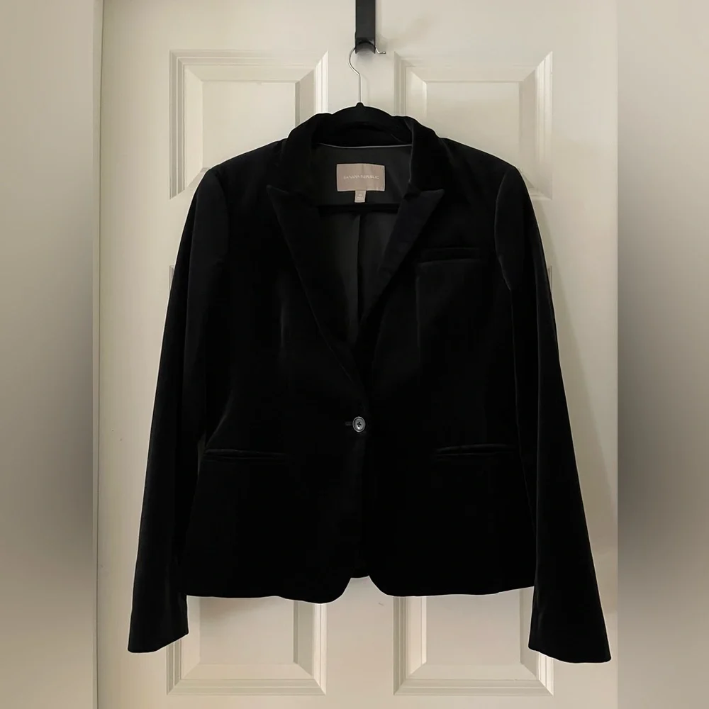 Banana Republic Classic Velvet Black Blazer Solid Single Button-formal dressy 10